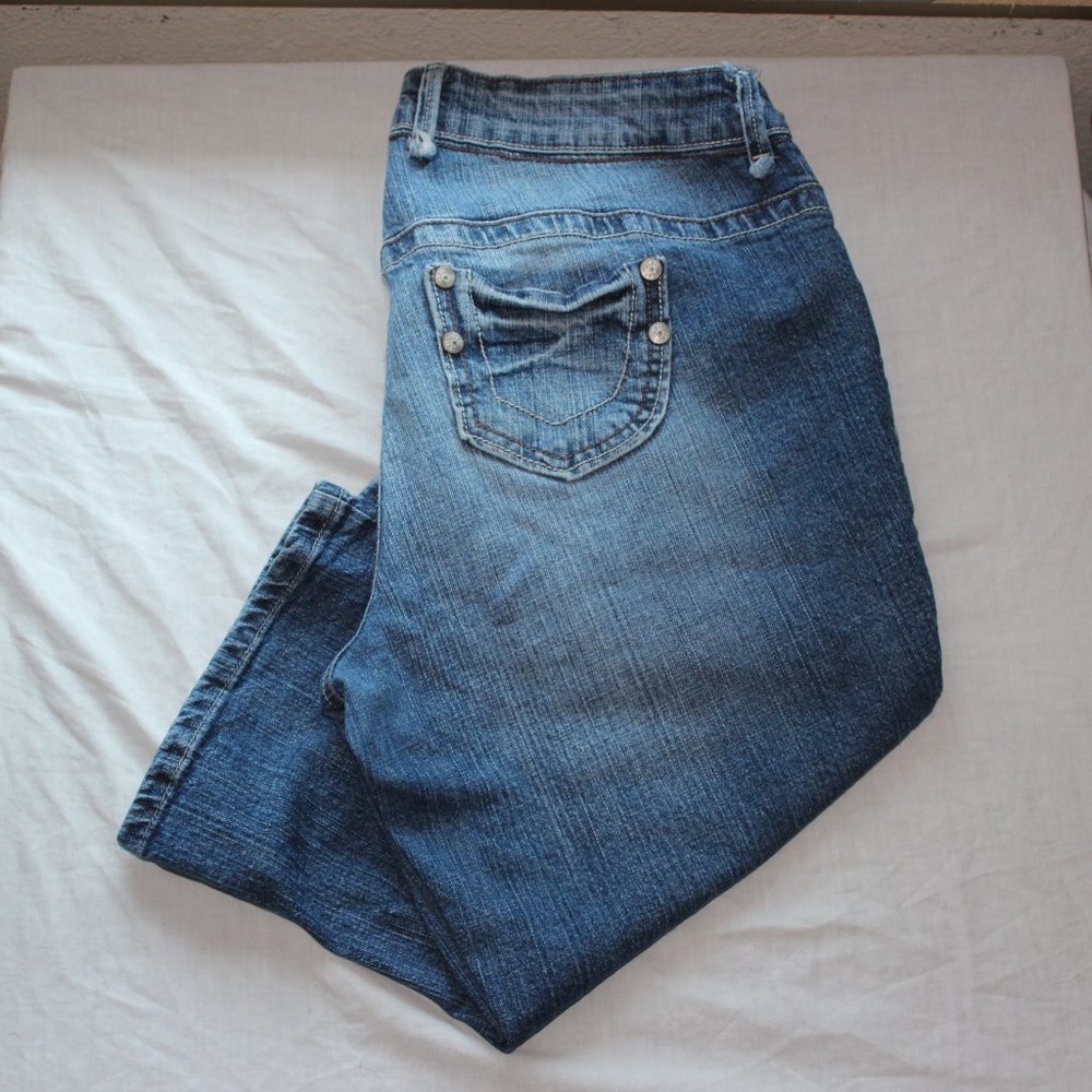 L.e.i. Like New Denim Capris sz 14
